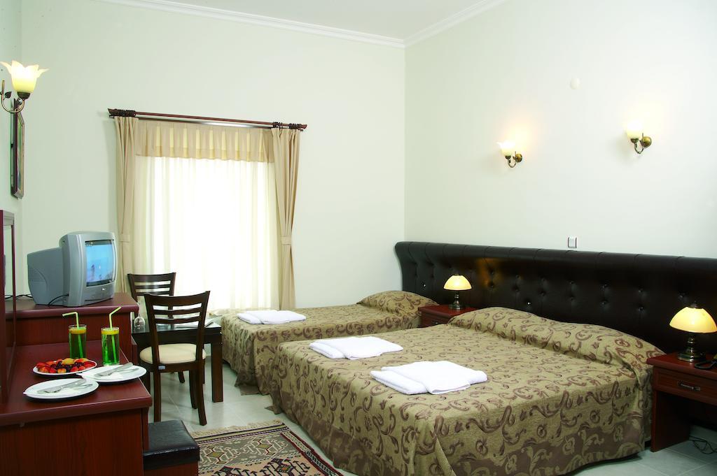Bacahan Hotel Altınoluk Habitación foto